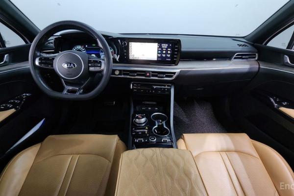 2021 Kia K5 с пробегом 56 873 км