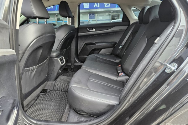 2021 Kia K5 с пробегом 42 145 км