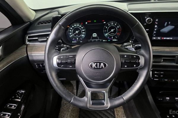 2021 Kia K5 с пробегом 57 556 км