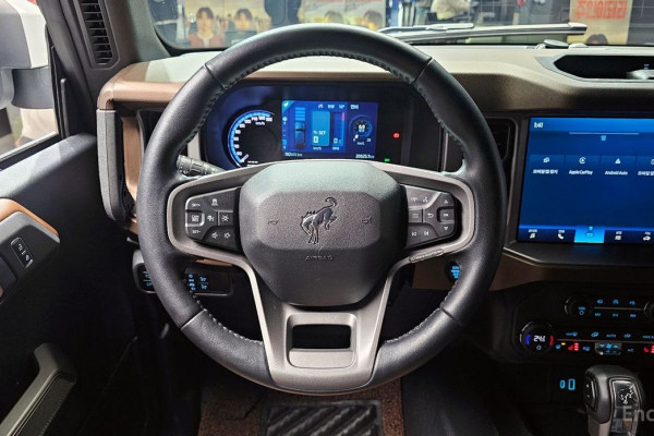 2023 Ford Bronco с пробегом 20 625 км