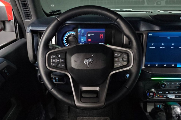 2023 Ford Bronco с пробегом 20 803 км