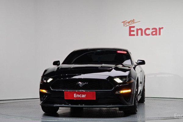 2022 Ford Mustang с пробегом 49 811 км