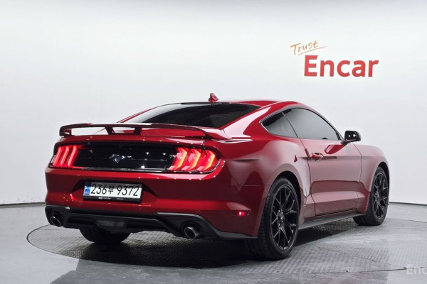 2023 Ford Mustang с пробегом 19 879 км