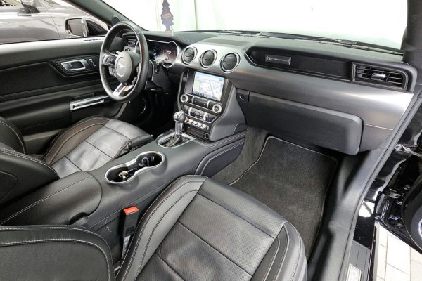 2022 Ford Mustang с пробегом 49 811 км