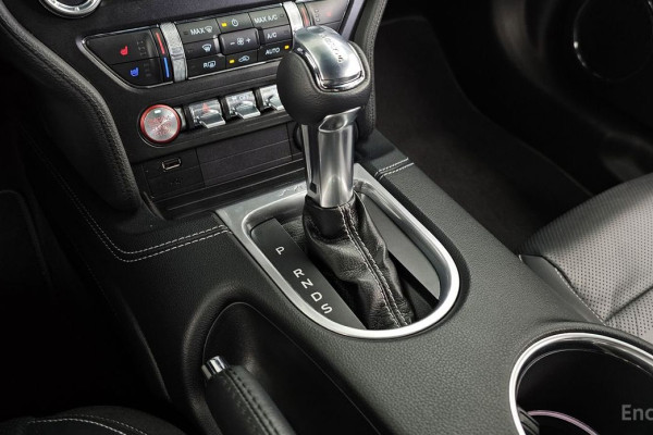 2022 Ford Mustang с пробегом 49 811 км