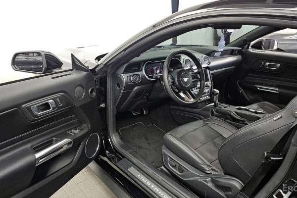 2022 Ford Mustang с пробегом 49 811 км