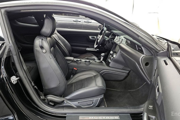 2022 Ford Mustang с пробегом 49 811 км