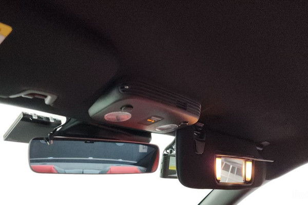 2022 Ford Mustang с пробегом 22 523 км