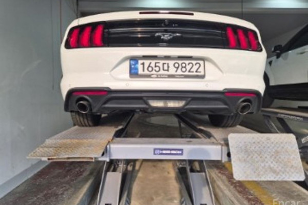 2022 Ford Mustang с пробегом 68 140 км