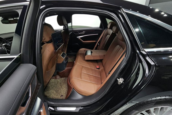 2021 Audi A6 с пробегом 98 693 км