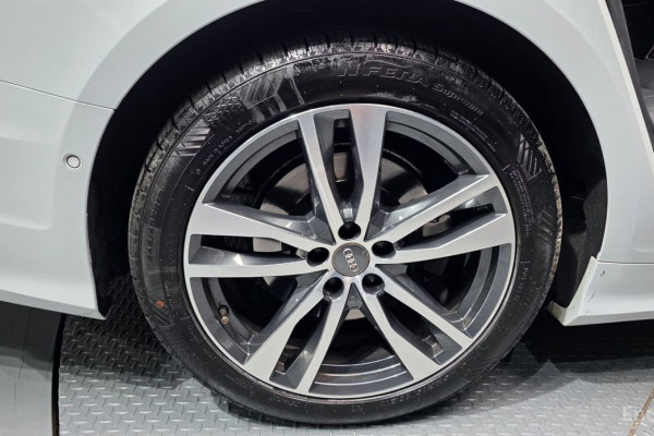 2021 Audi A6 с пробегом 233 495 км