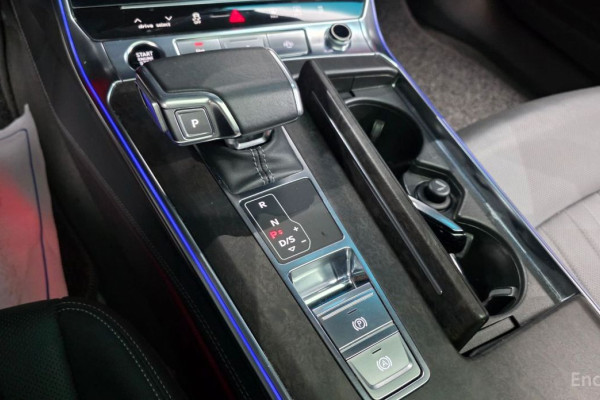 2021 Audi A6 с пробегом 233 495 км