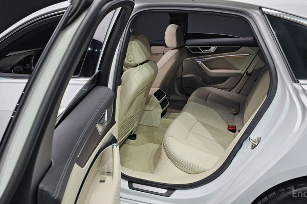 2023 Audi A6 с пробегом 40 595 км