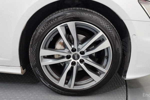 2022 Audi A6 с пробегом 137 541 км