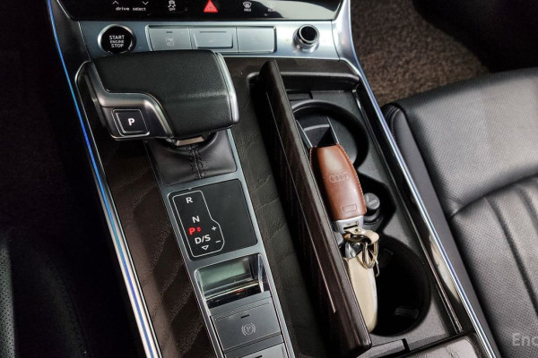 2022 Audi A6 с пробегом 137 541 км