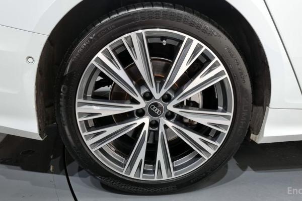 2023 Audi A6 с пробегом 52 024 км