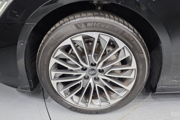 2025 Audi A6 с пробегом 14 398 км