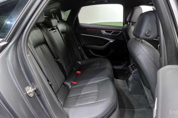 2022 Audi A6 с пробегом 70 634 км