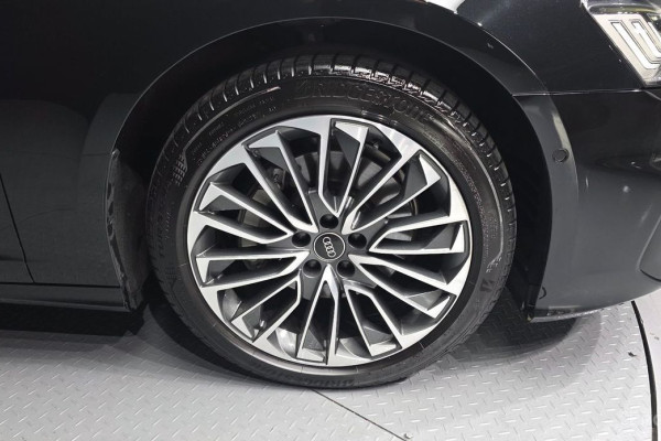 2024 Audi A6 с пробегом 21 412 км