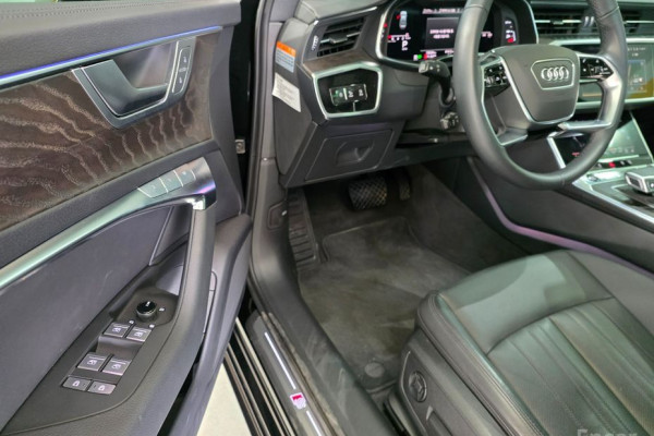 2023 Audi A6 с пробегом 13 523 км