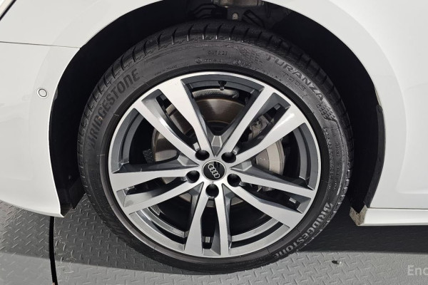 2023 Audi A6 с пробегом 17 095 км