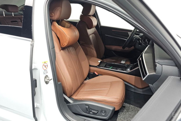 2023 Audi A6 с пробегом 17 095 км