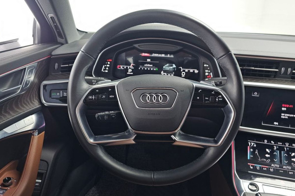 2023 Audi A6 с пробегом 17 095 км