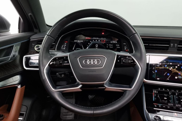 2022 Audi A6 с пробегом 39 153 км