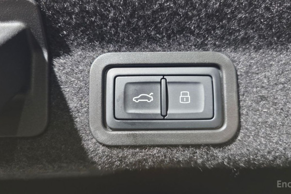 2025 Audi A6 с пробегом 14 398 км