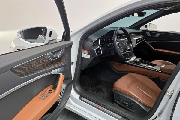 2023 Audi A6 с пробегом 44 436 км