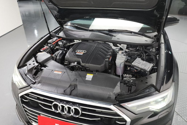 2022 Audi A6 с пробегом 28 975 км