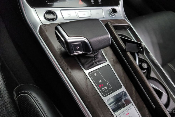 2022 Audi A6 с пробегом 28 975 км