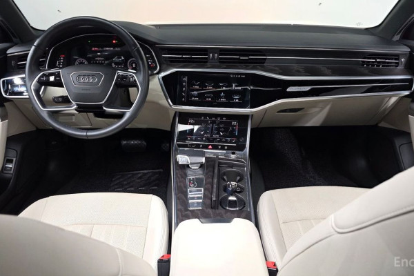 2023 Audi A6 с пробегом 25 875 км