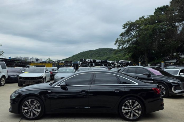 2023 Audi A6 с пробегом 57 788 км