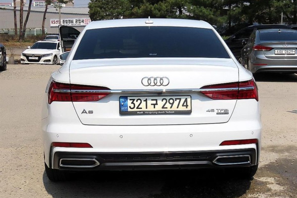 2021 Audi A6 с пробегом 124 311 км