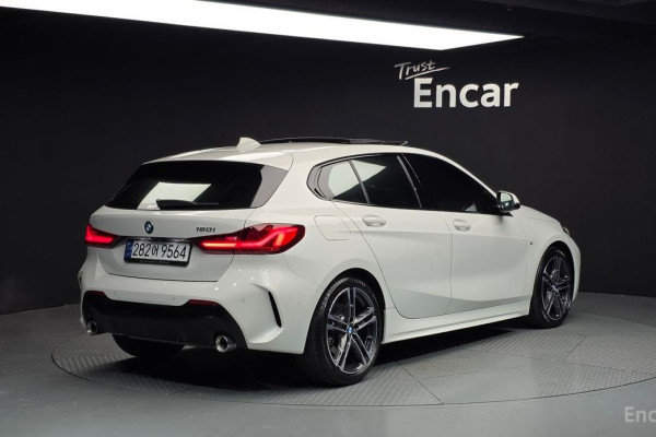 2023 BMW 1 серии с пробегом 42 676 км