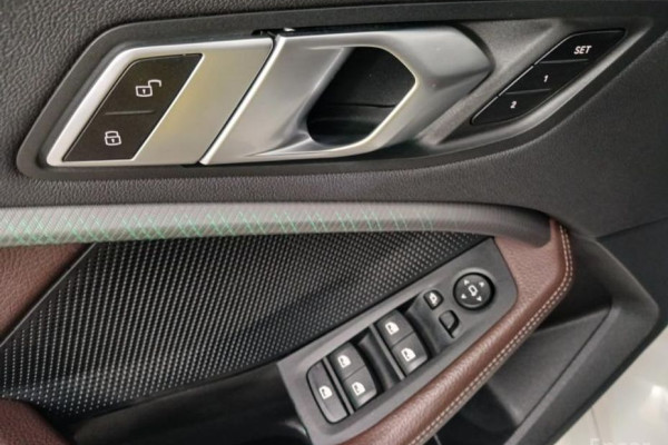 2020 BMW 1 серии с пробегом 79 748 км