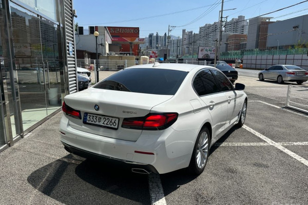 2021 BMW 5 серии с пробегом 91 355 км