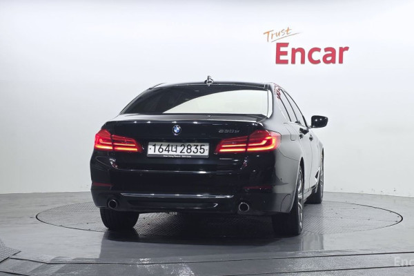 2020 BMW 5 серии с пробегом 93 234 км