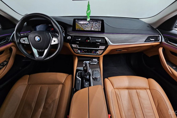 2020 BMW 5 серии с пробегом 43 063 км