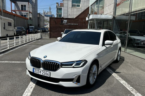 2021 BMW 5 серии с пробегом 91 355 км