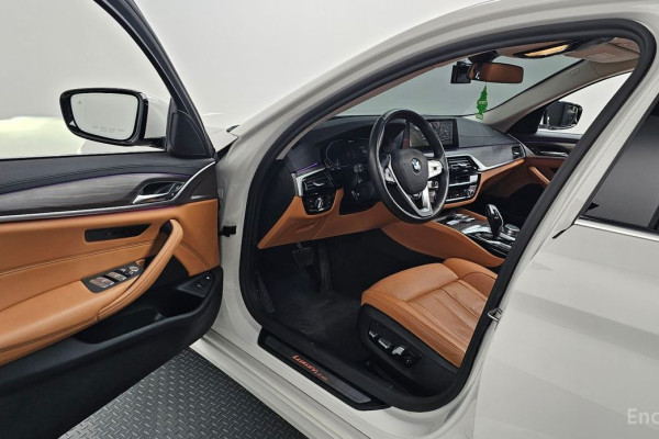 2020 BMW 5 серии с пробегом 43 063 км