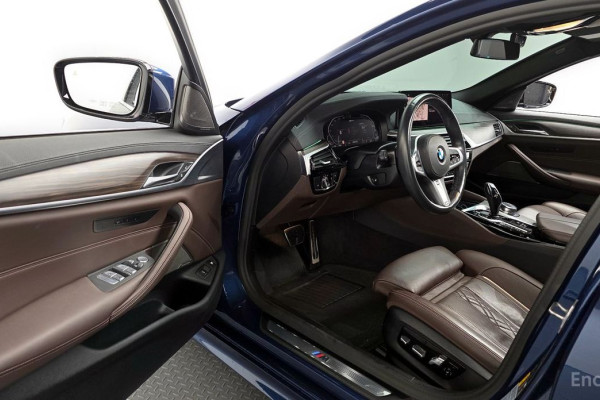 2021 BMW 5 серии с пробегом 84 042 км