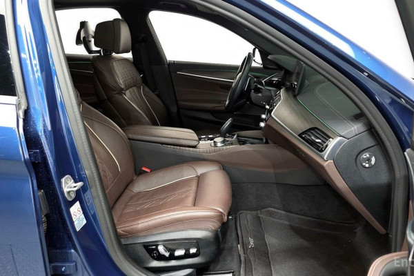 2021 BMW 5 серии с пробегом 84 042 км