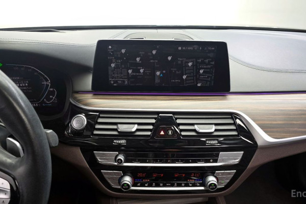 2020 BMW 5 серии с пробегом 93 234 км