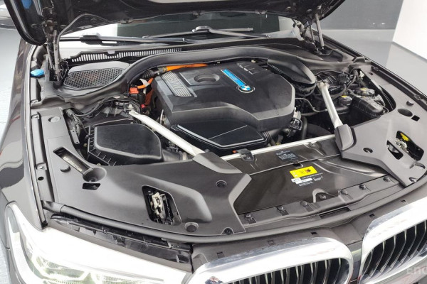 2020 BMW 5 серии с пробегом 83 490 км