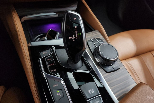 2020 BMW 5 серии с пробегом 83 490 км