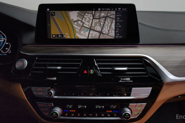 2020 BMW 5 серии с пробегом 83 490 км