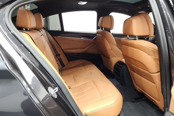 2020 BMW 5 серии с пробегом 83 490 км