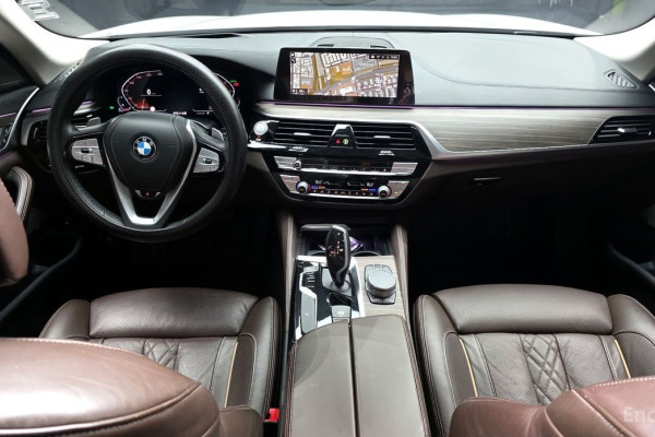 2020 BMW 5 серии с пробегом 84 628 км